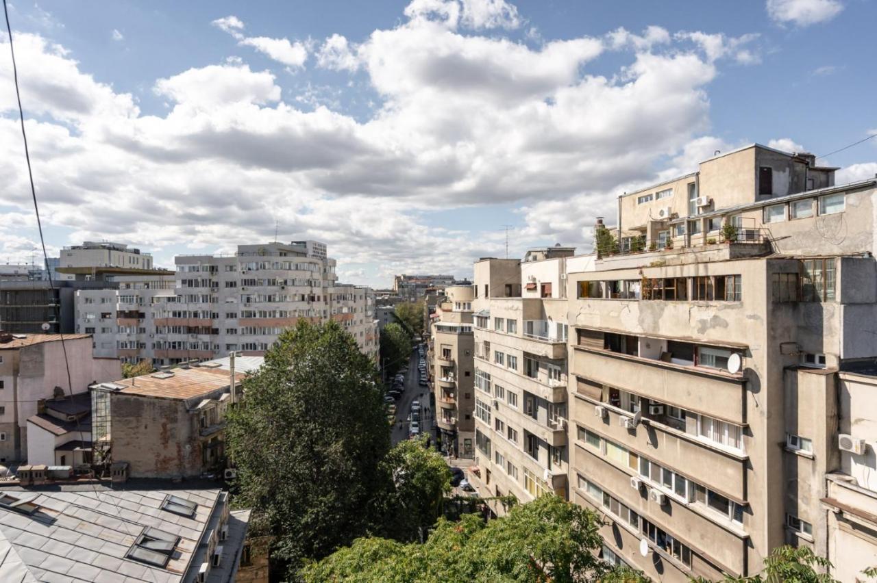 Spacious And Cozy Apartment In Central Bucharest Luaran gambar